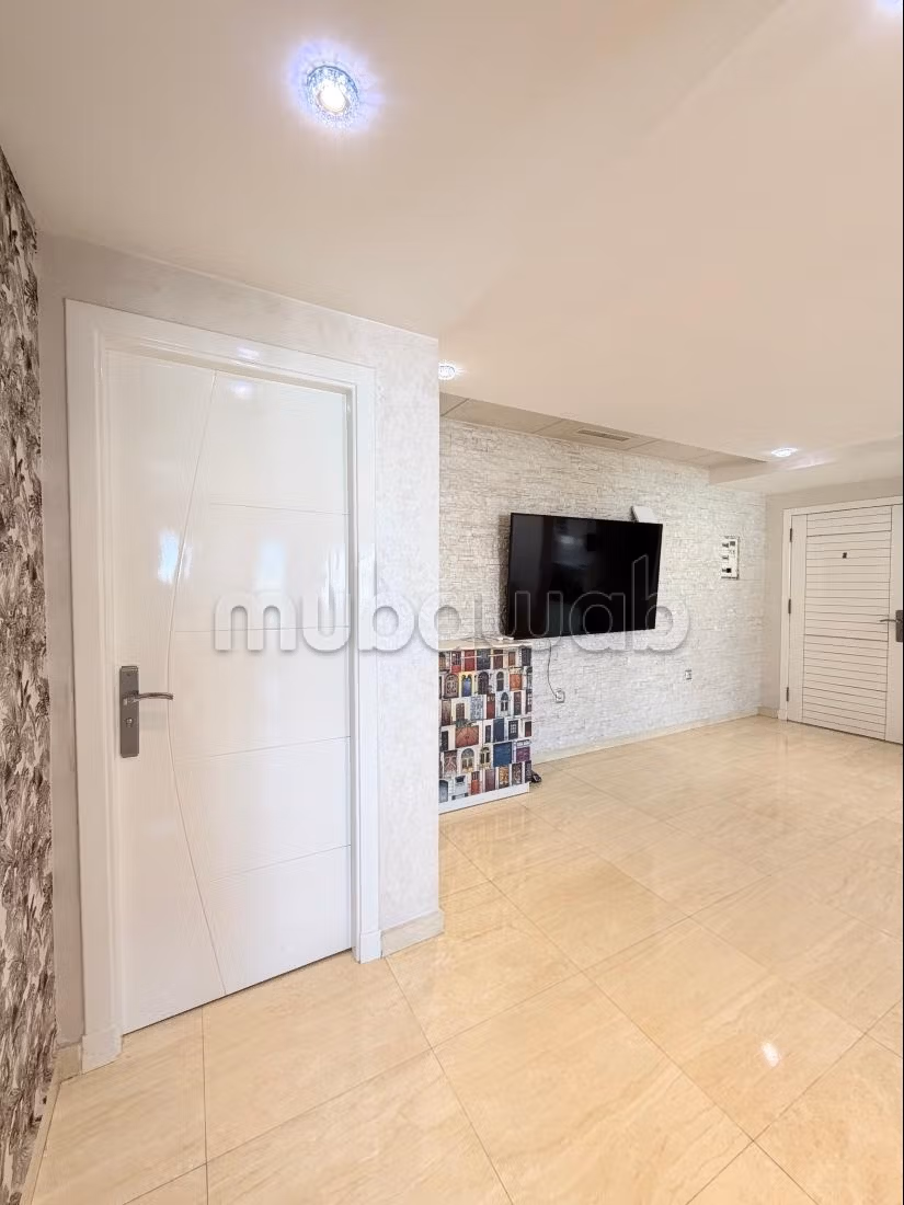 Sale of a lovely apartment in Centre 
3 big bedrooms