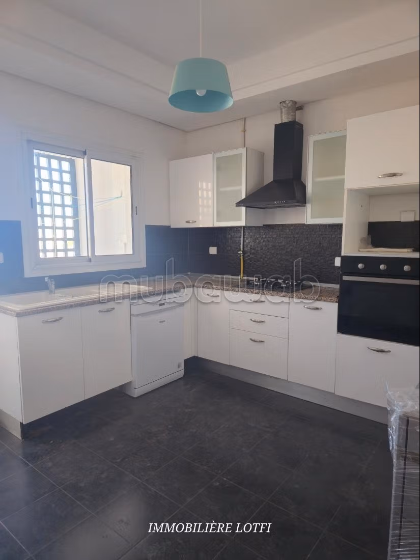 FOR RENT APARTMENT HST With a very beautiful sea view