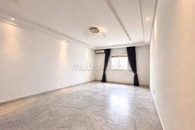 In vendita un appartamento S3 a El Menzah 7 Bis