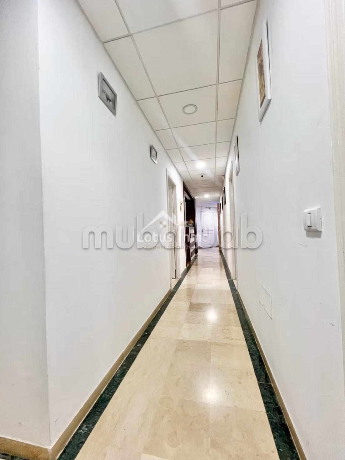 A Vendre Bureau H5 au Lac 1