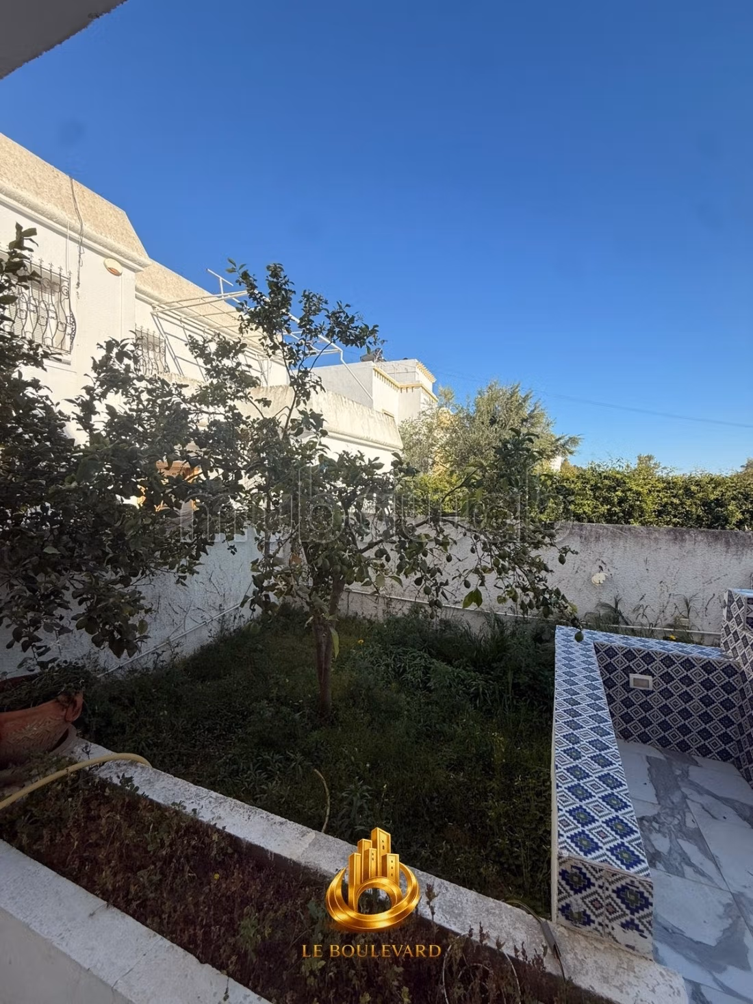 A Vendre Villa Duplex S5 Avec Jardin à Hammamet