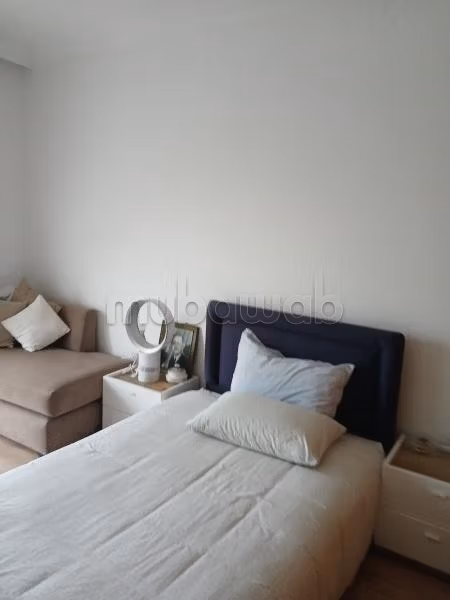 Vente d'un bel appartement à Riyad. 6 pièces confortables. Cheminée et climatisation