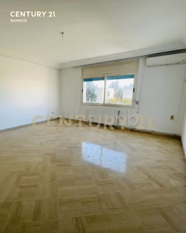 A louer un appartement en s3 au lac 1
