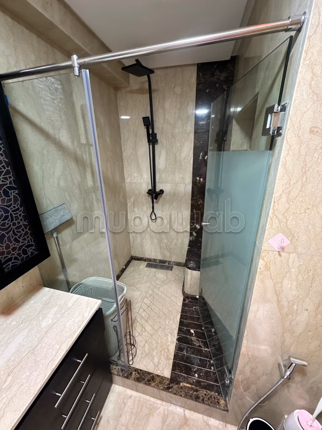 Appartement meublée a louer 3ch Agdal /terrasse