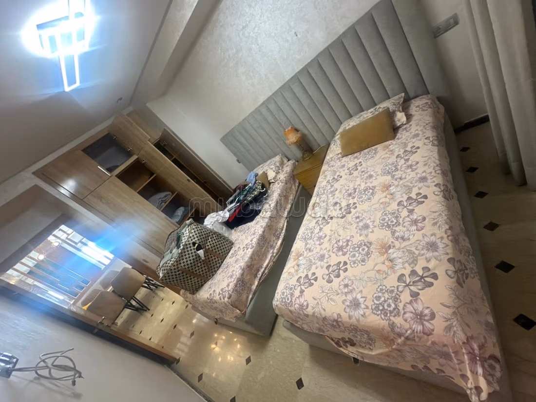 Appartement meublée a louer 3ch Agdal /terrasse