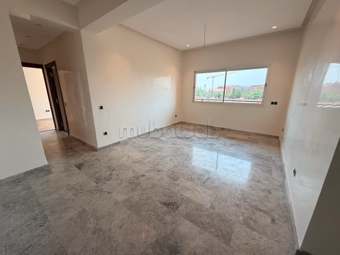 Appartement non meublé 2 chambres piscine parking — 2