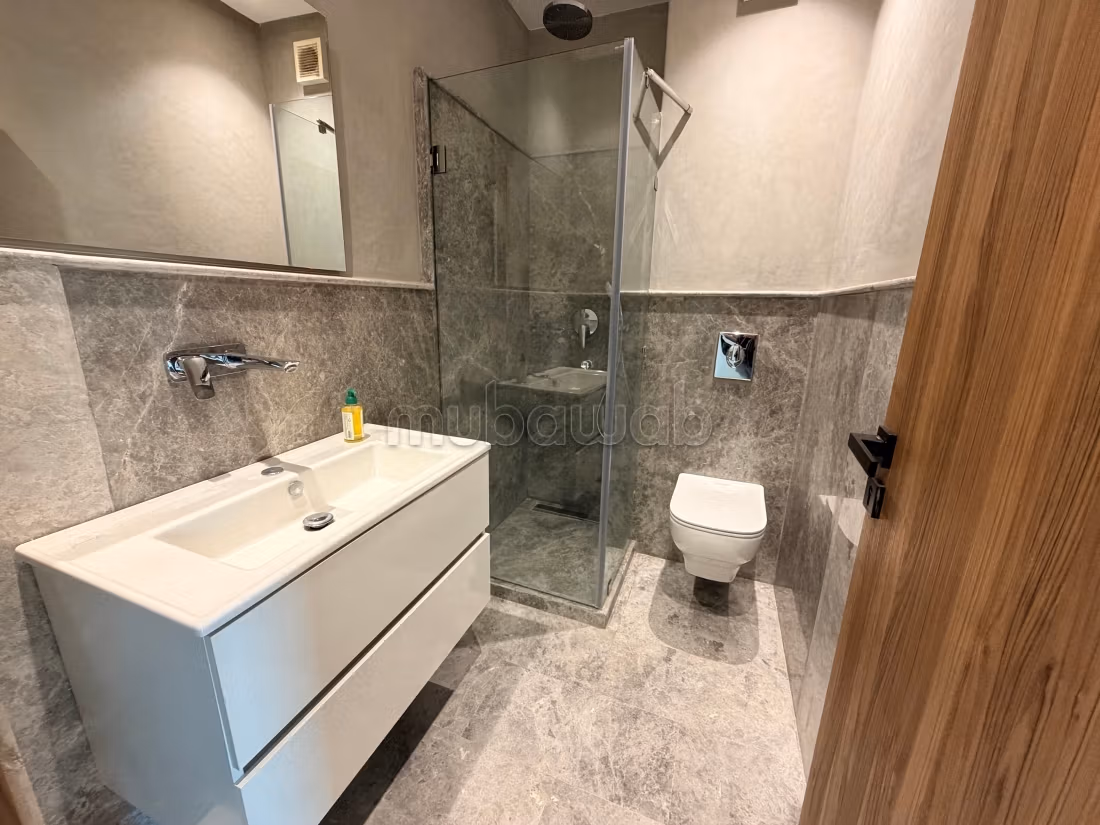 Appartement non meublé 2 chambres piscine parking — 4