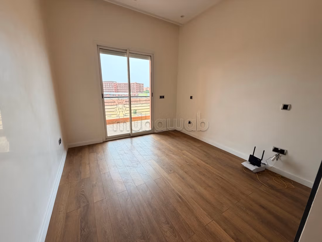 Appartement non meublé 2 chambres piscine parking — 5