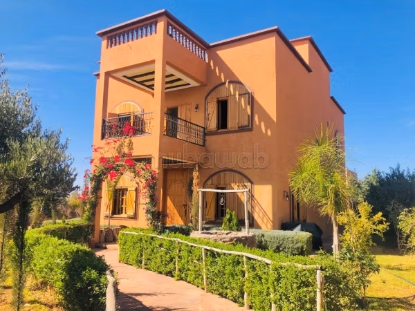 Villa à vendre 4 chambres titreé route ourika