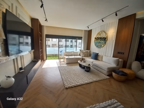 Alquila este piso en Ain Diab. 3 bonitas habitaciones. Con muebles
