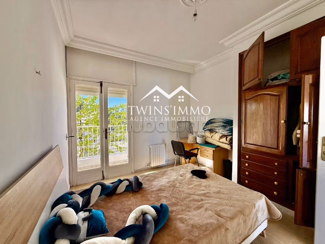 Étage de villa S3 meublé à La Marsa ville