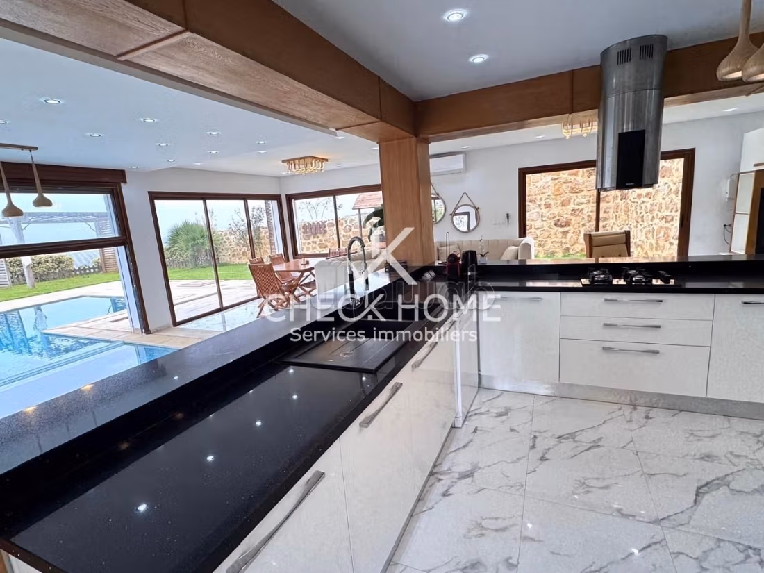 A vendre Villa Prestige s3 à Hammamet Sud