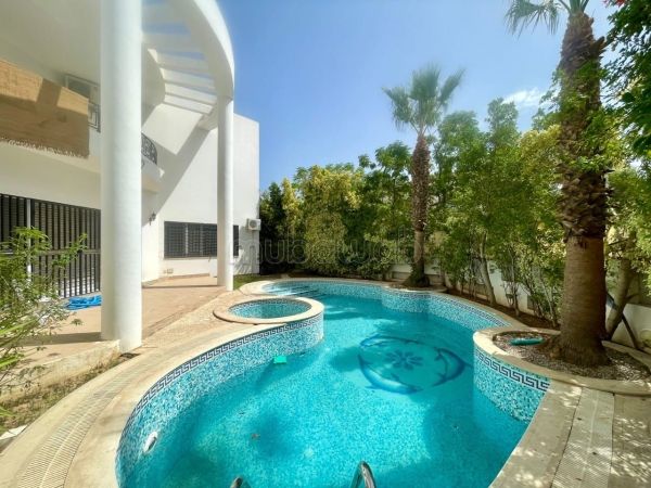 Spacieuse villa s plus 6 au lac 2