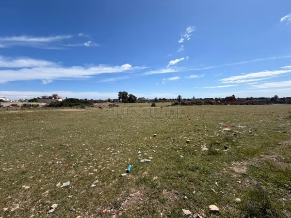 Terrain habitation ind. En vente