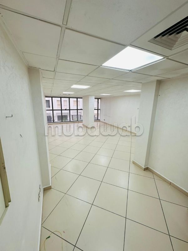 Bureau à louer – Nejma, Tange