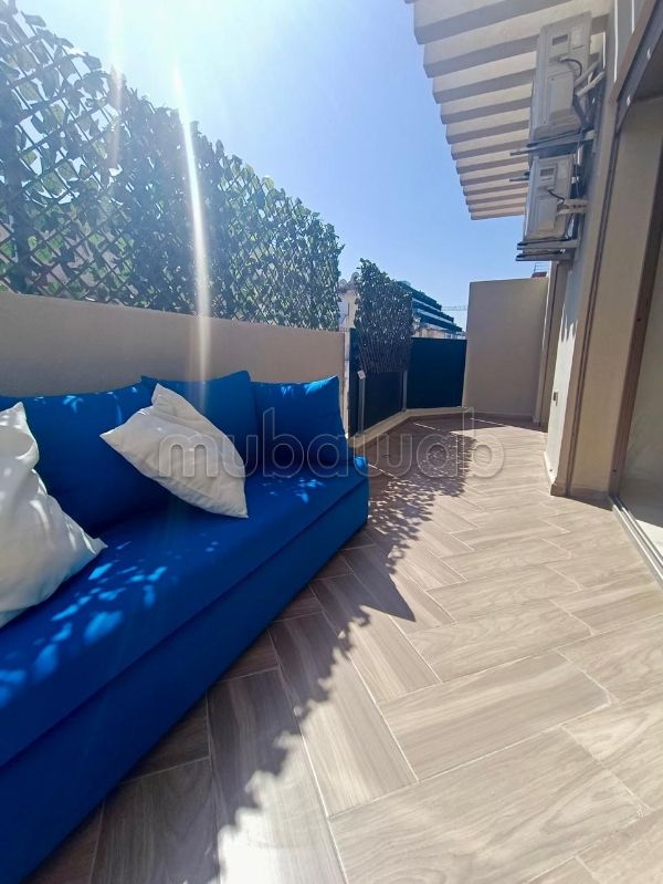 Se alquila este piso en Beauséjour. Gran superficie 110 m². Amueblado