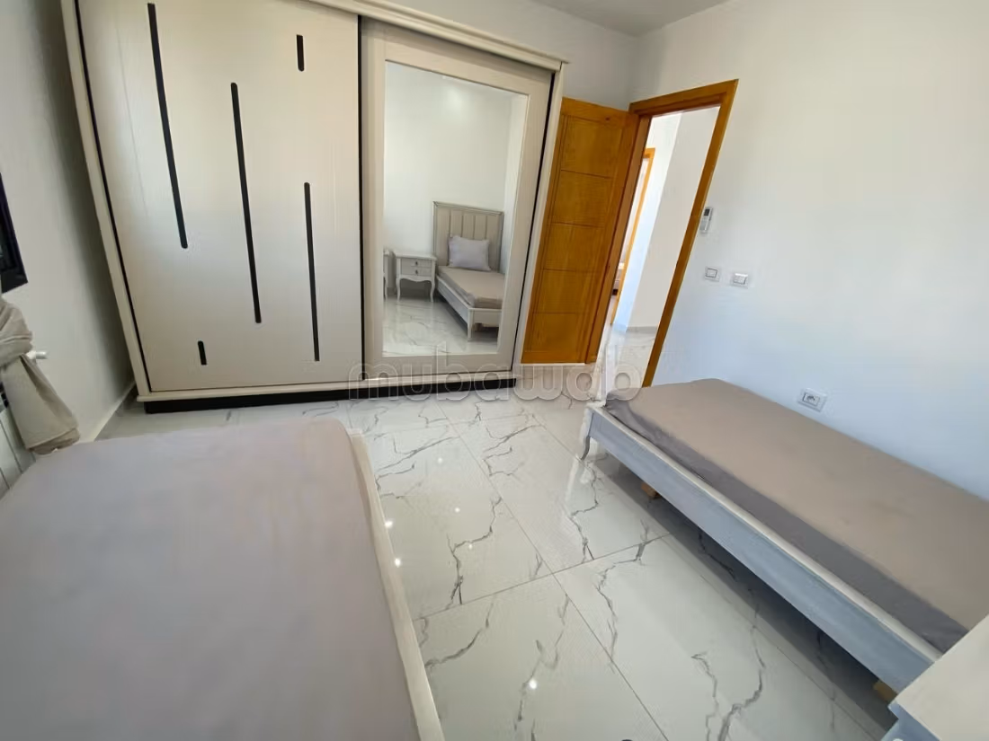 Villa avec à louer saisonnière à Djerba. 4 chambres. Bien meublé