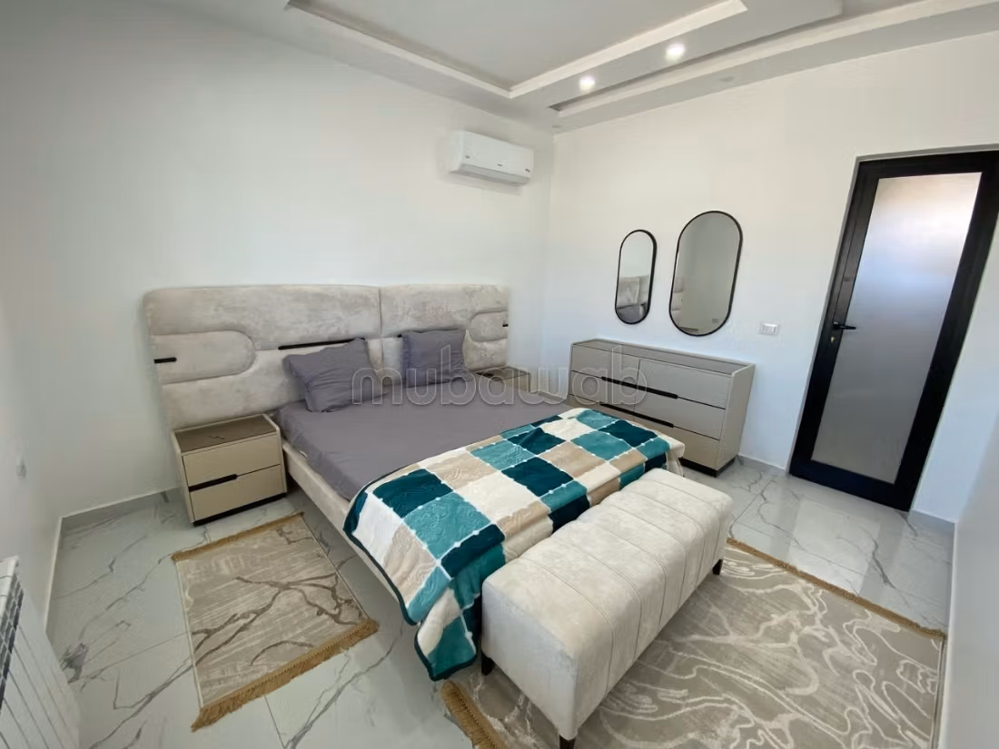Villa avec à louer saisonnière à Djerba. 4 chambres. Bien meublé