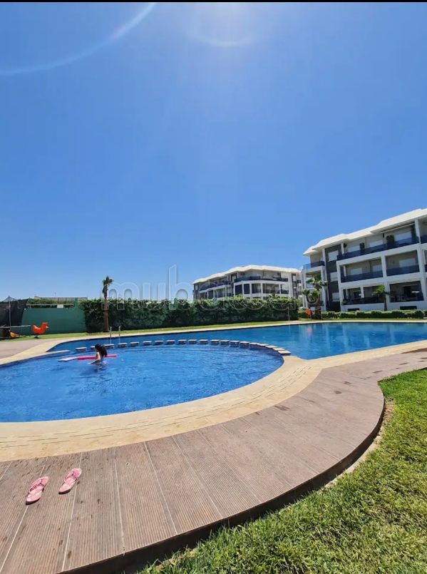 Appartementen te koop. Totale oppervlakte 85 m². Volledig gemeubileerd