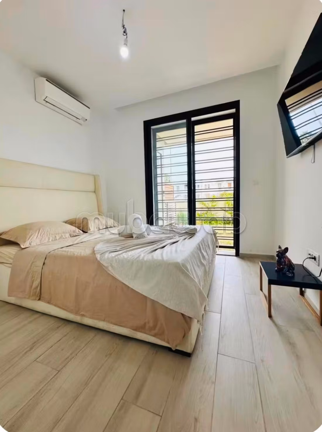 A S1 apartment with garden
