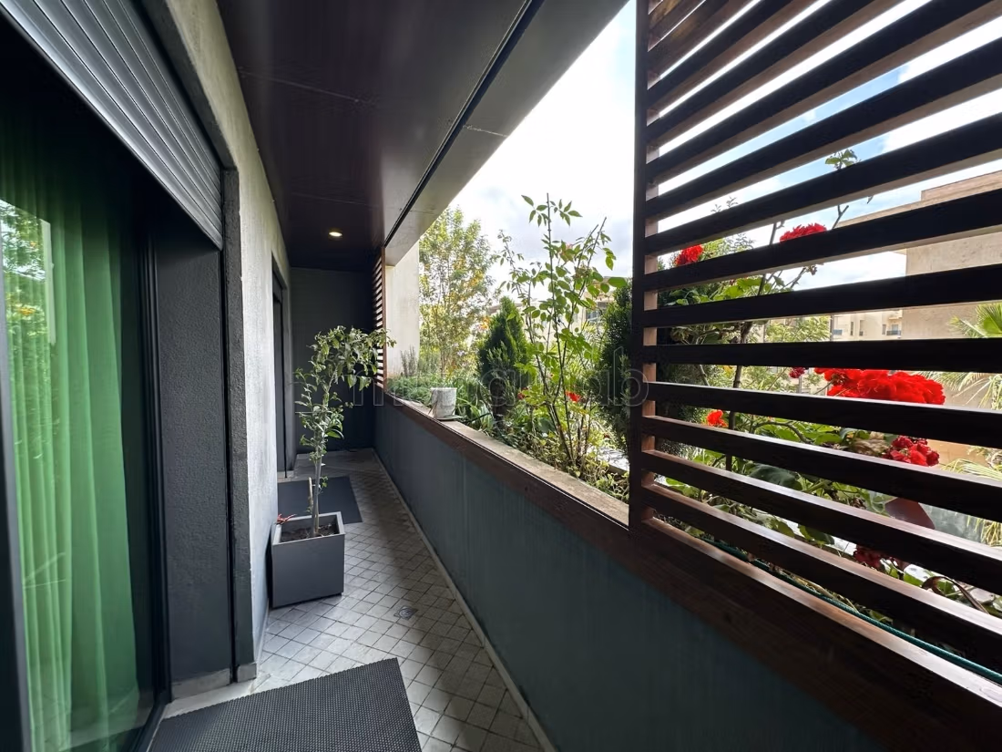 Bel appartement Californie en résidence