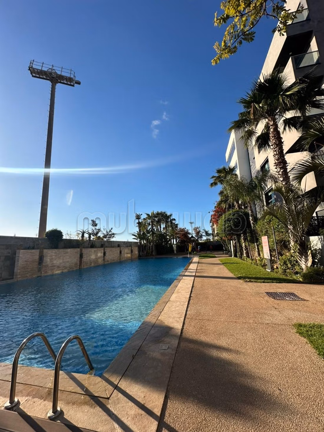 Bel appartement Californie en résidence
