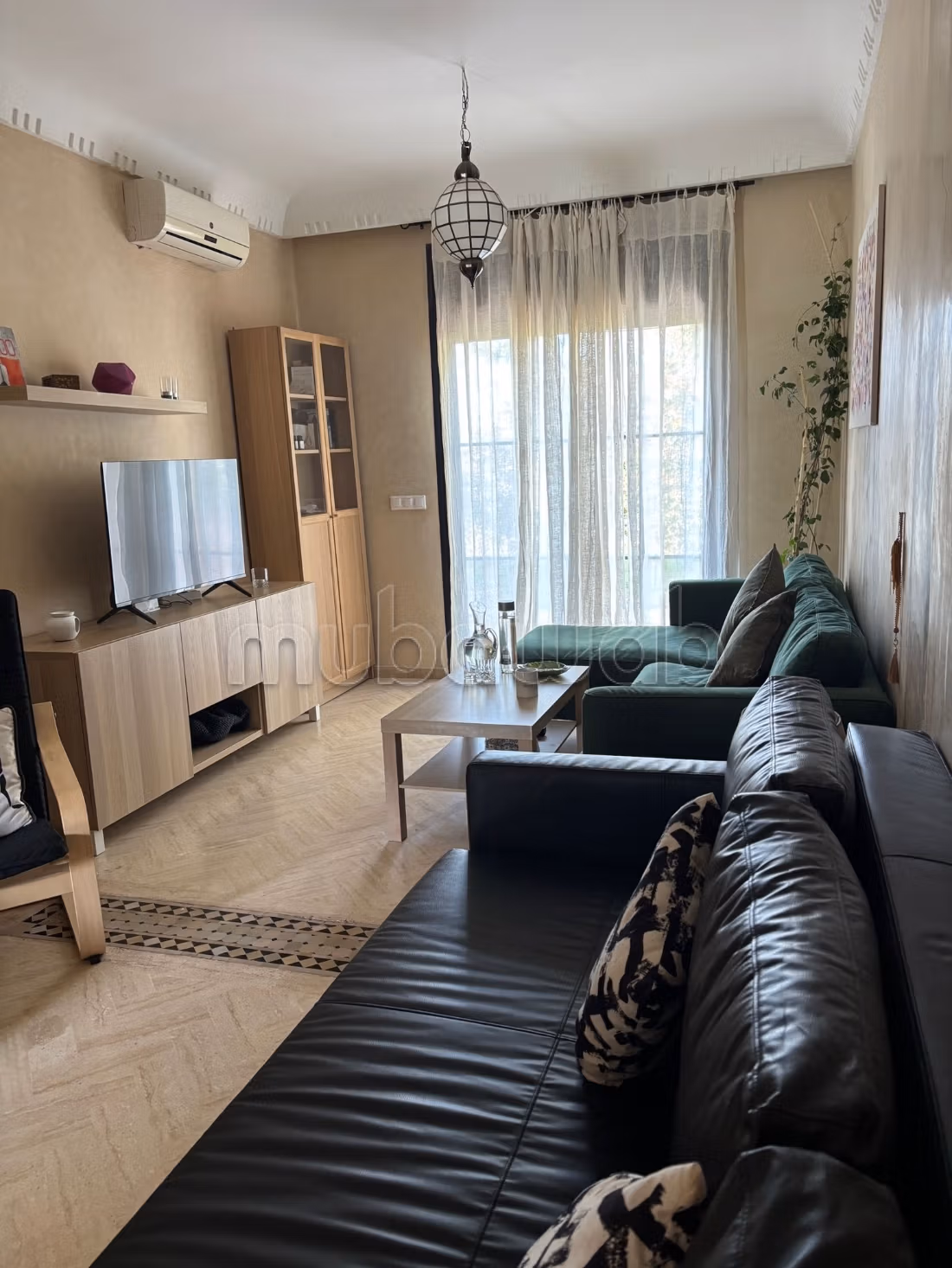 Appartement 1 chambre avec jardin privée — 4