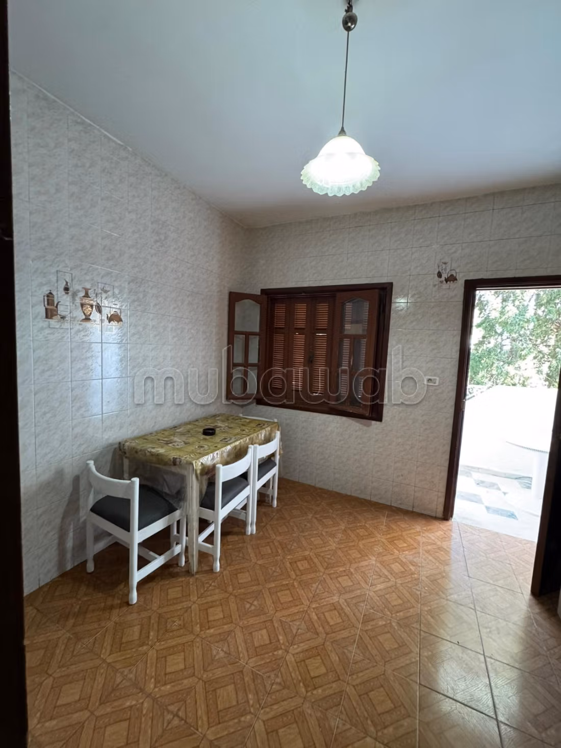 A louer à l'année un appartement à kharrouba