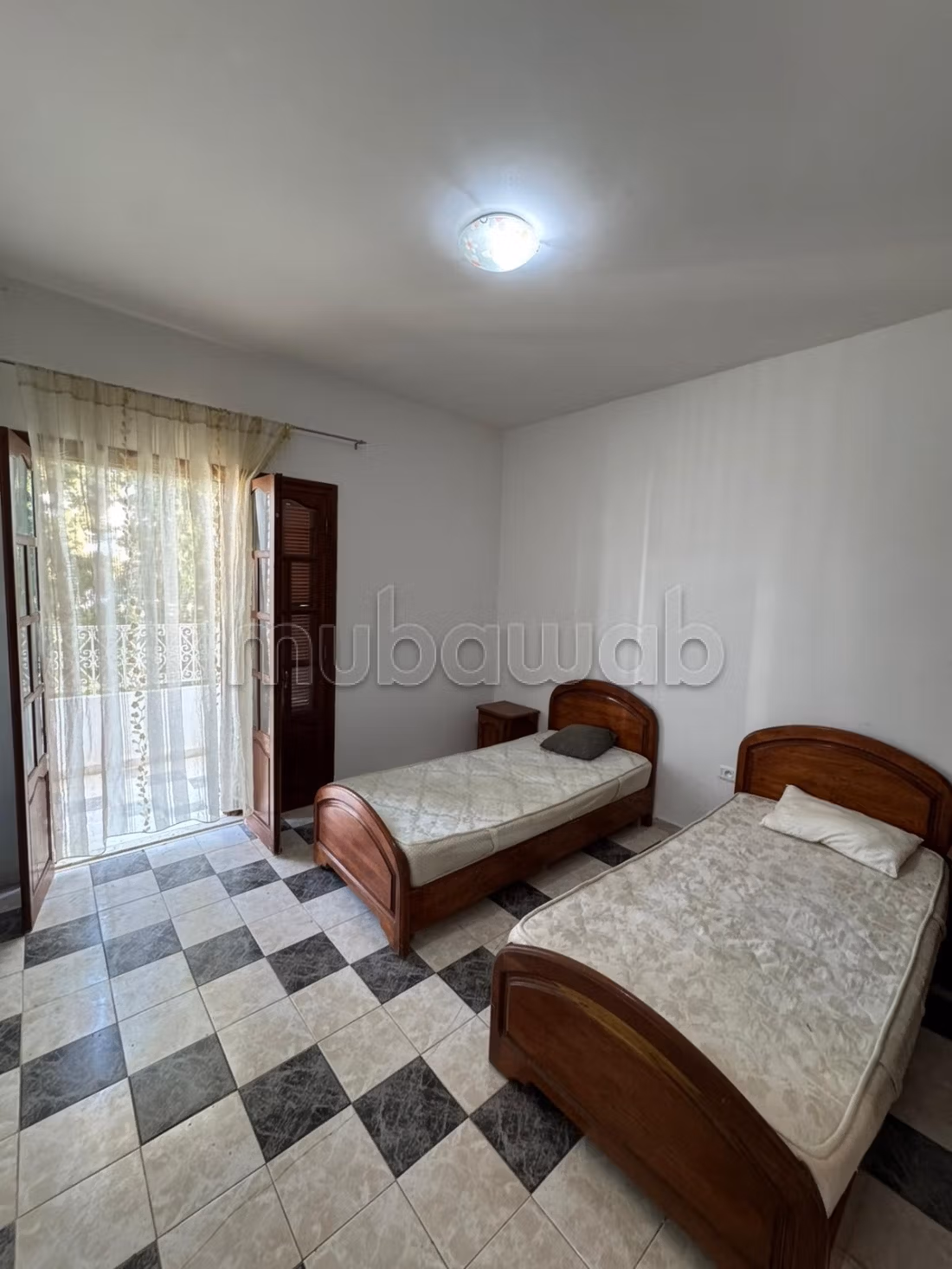 A louer à l'année un appartement à kharrouba