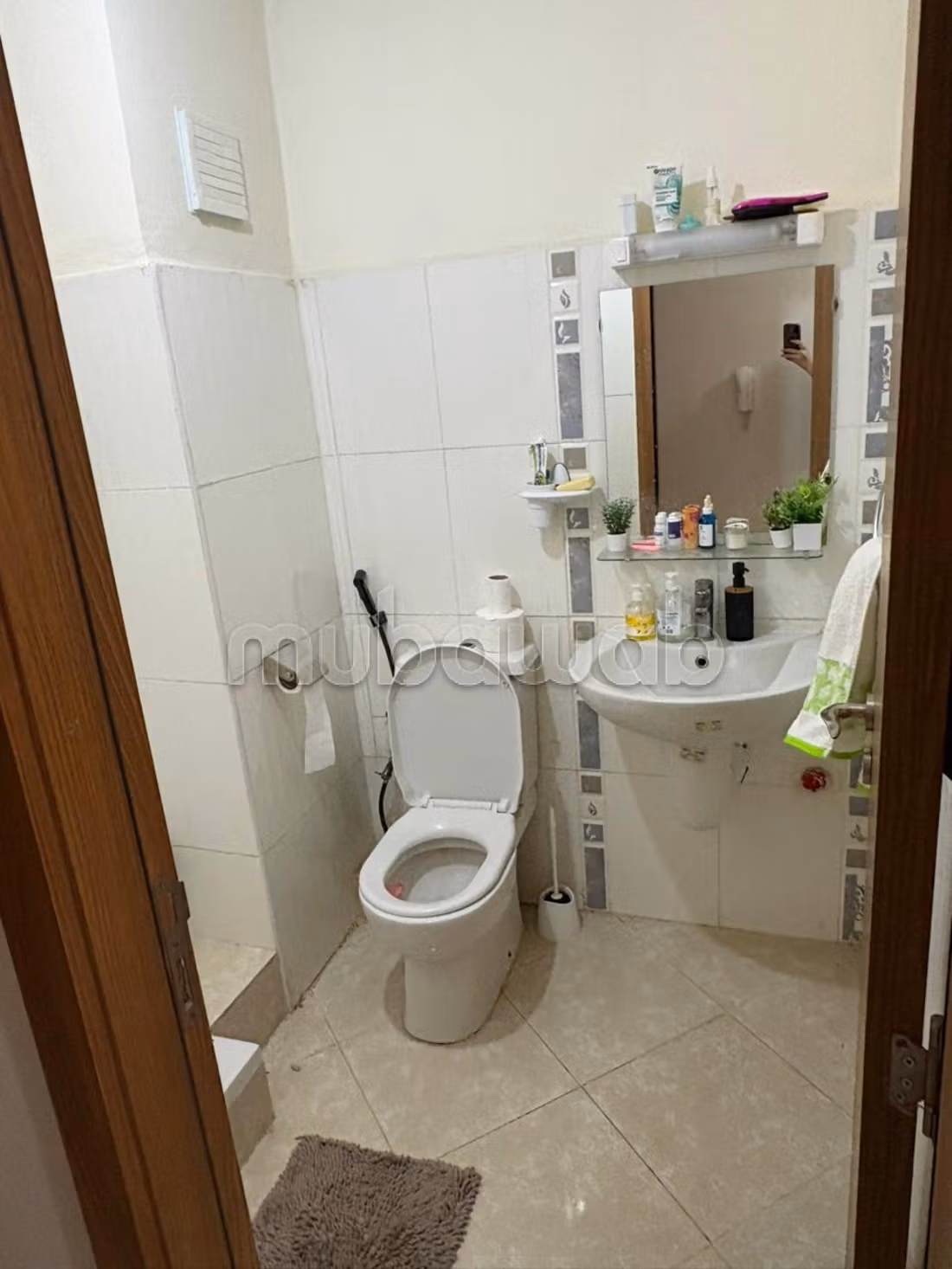 Appartement meublé à les Iris 
Adoha 
Oujda