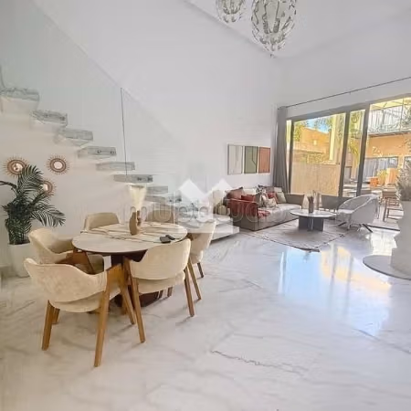 Appartement à Vendre de 140.0 m² à Marrakech, Route De Ouarzazate Douar El Guern