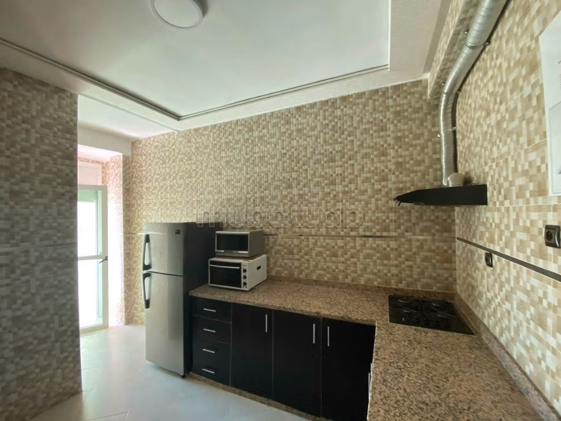 Piso en venta. 4 habitaciones confortables. Terraza y ascensor
