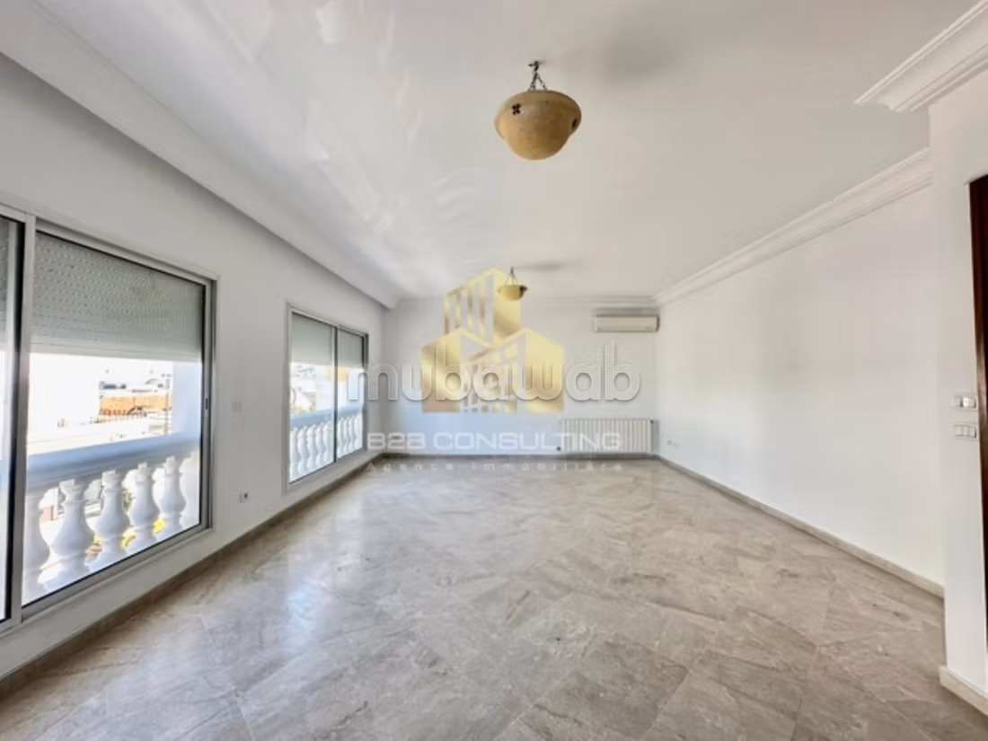 A louer un appartement s 3 a la marsa