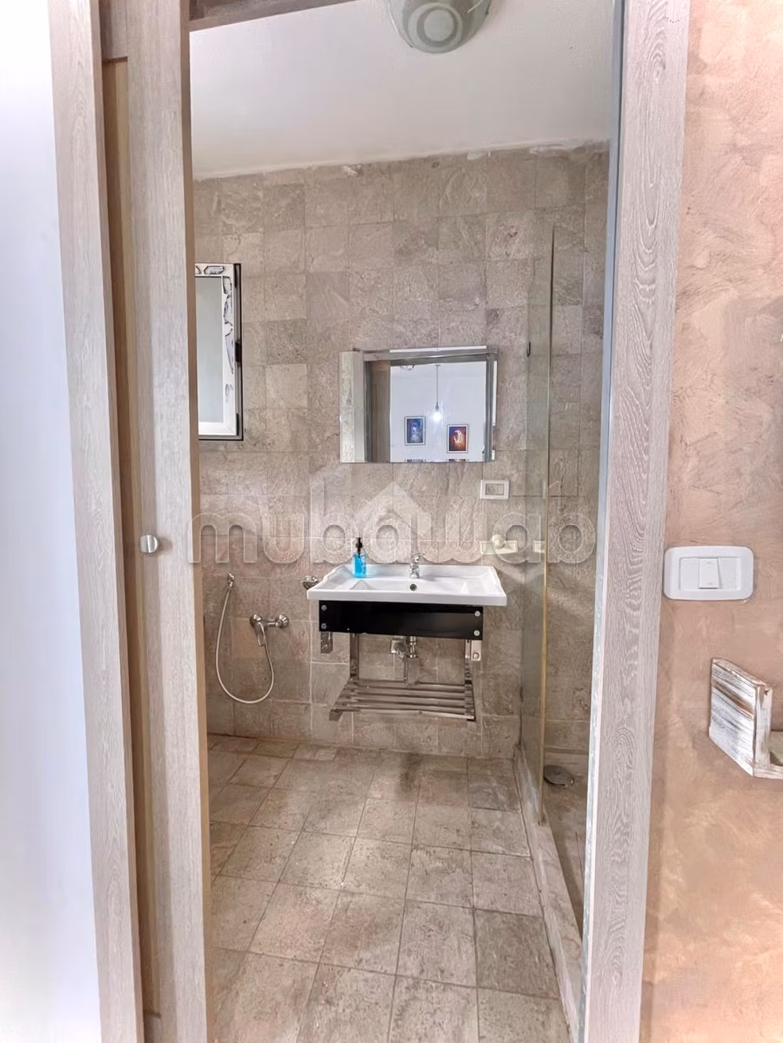 Villa floor for rent