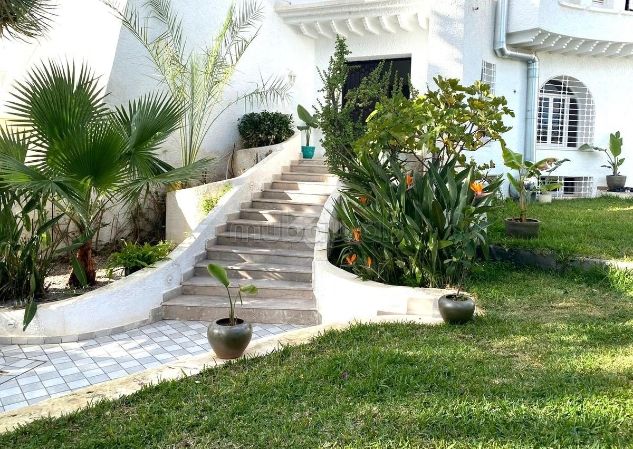 Villa indipendente in vendita