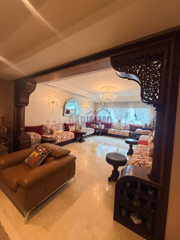 TrÃs bel appartement bien situÃ Ã  Hay Riad