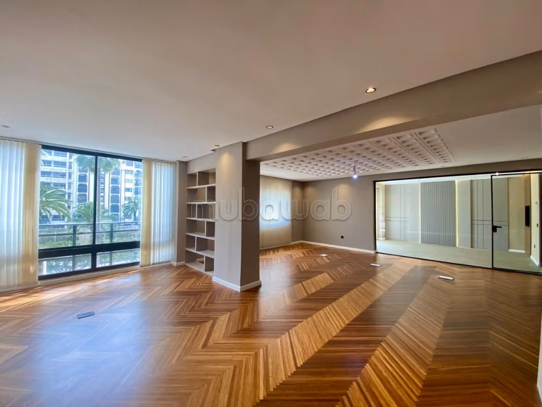 Plateau de bureau exclusif 250m gauthier