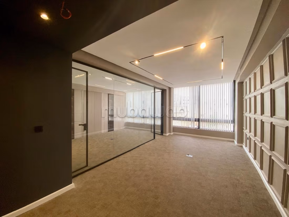 Plateau de bureau exclusif 250m gauthier