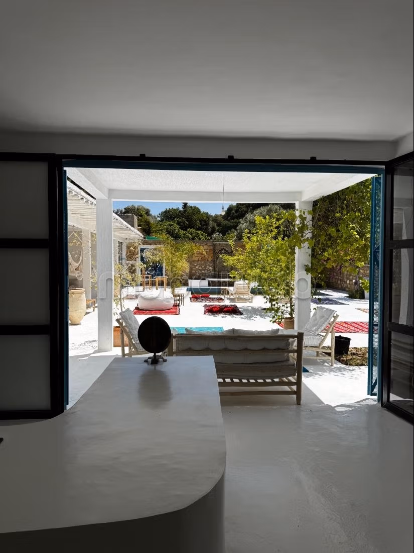 Ferme à vendre à Ouazzane.
Superficie 120 m².
Résidence sécurisée