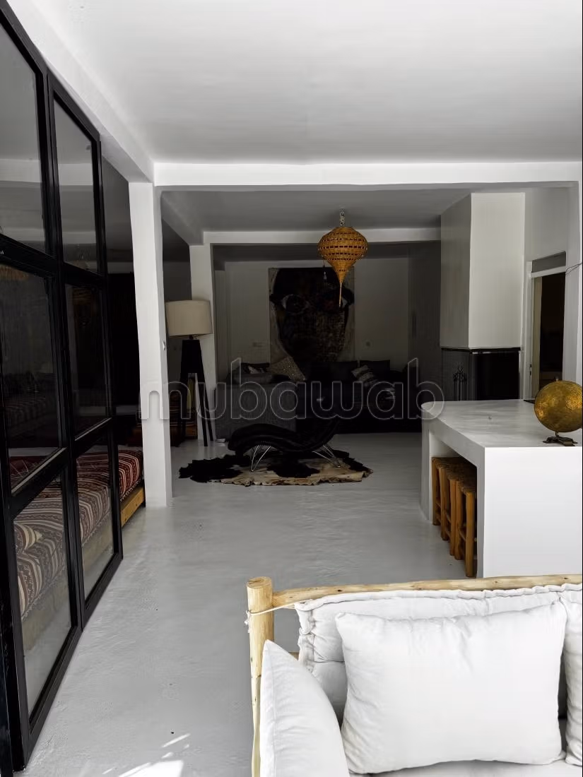 Ferme à vendre à Ouazzane.
Superficie 120 m².
Résidence sécurisée