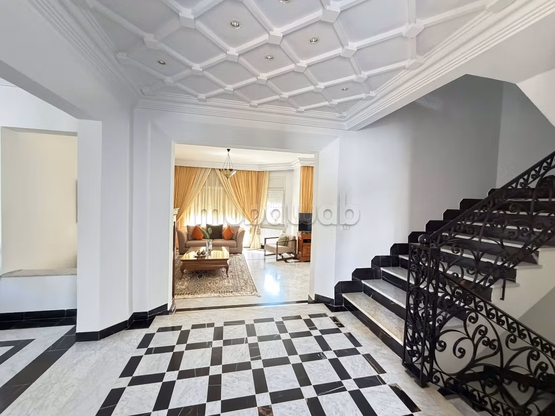 Una villa indipendente nei giardini di Aouina