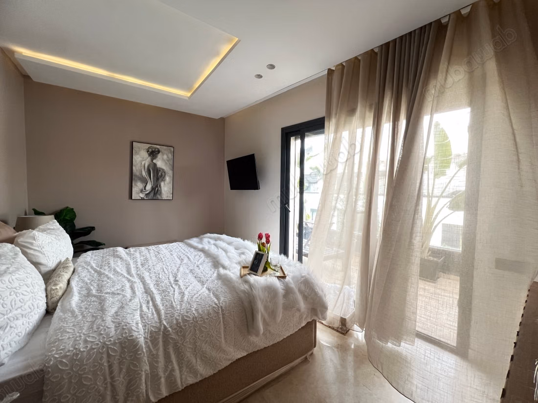 Te huur een schitterende grote luxe studio