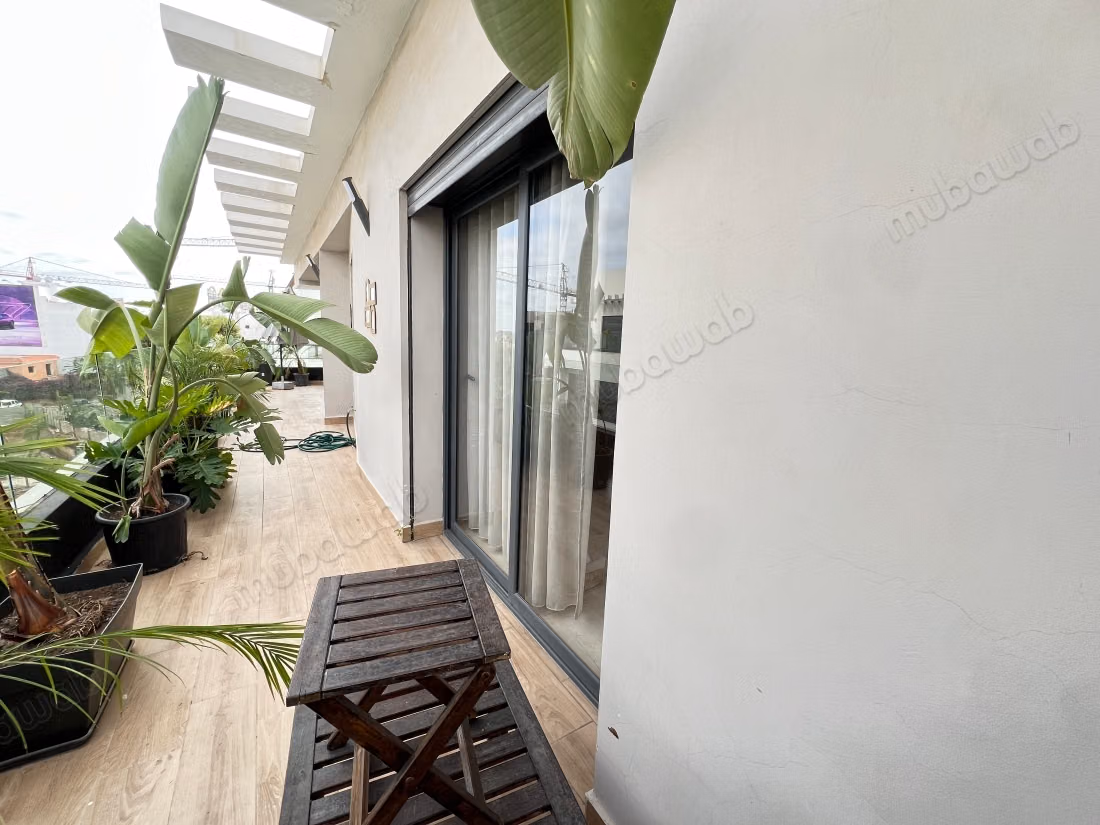 Te huur een schitterende grote luxe studio