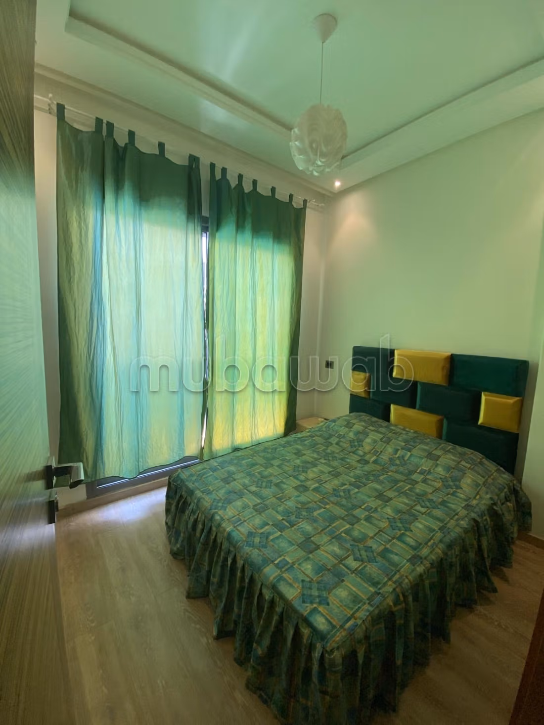 Apartment for rent in Ain Diab. 3 rooms. Storage unit