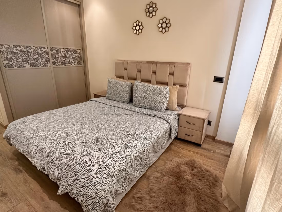 Apartment for rent in Ain Diab. 3 rooms. Storage unit