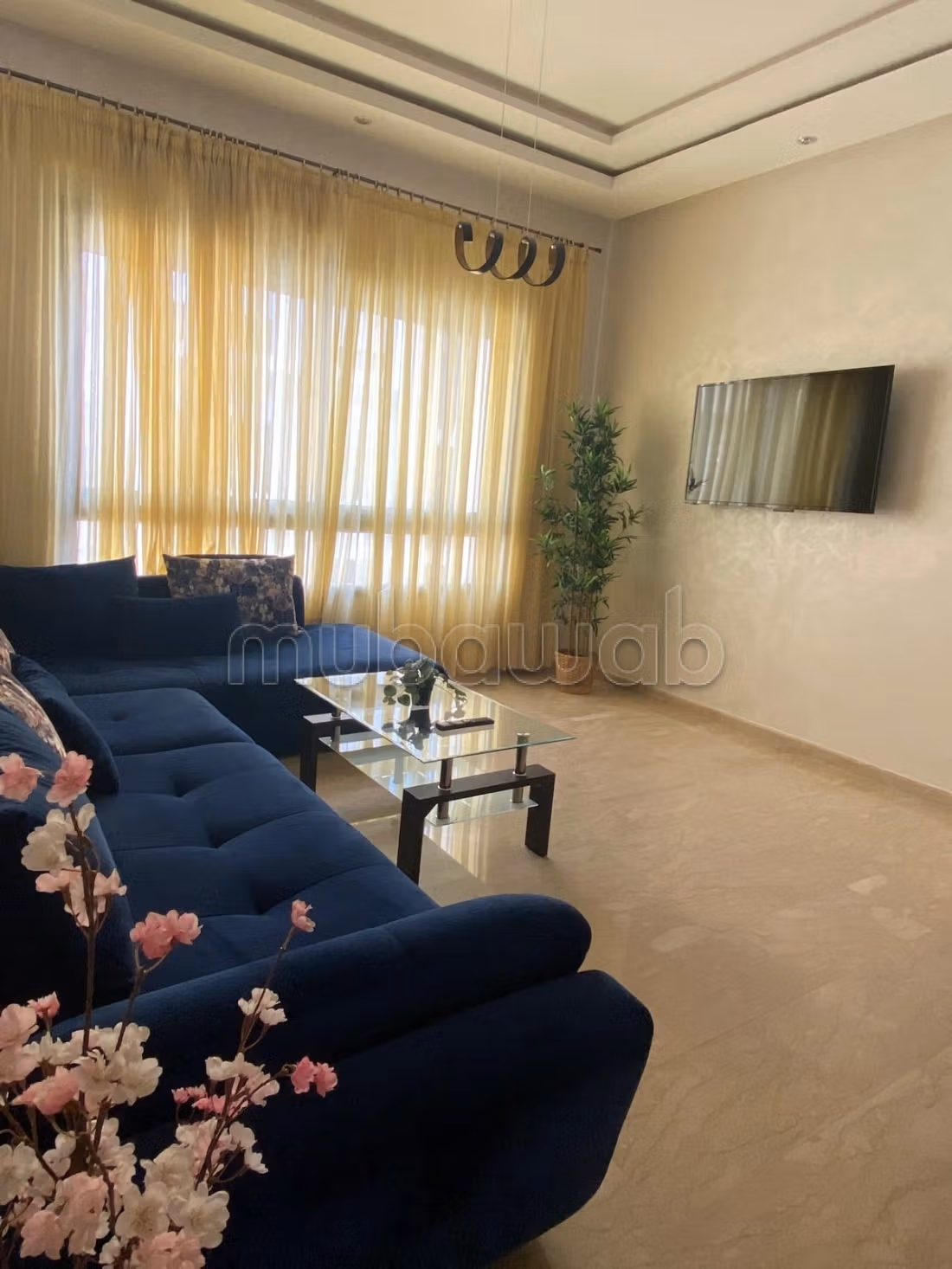 Apartment for rent in Ain Diab. 3 rooms. Storage unit