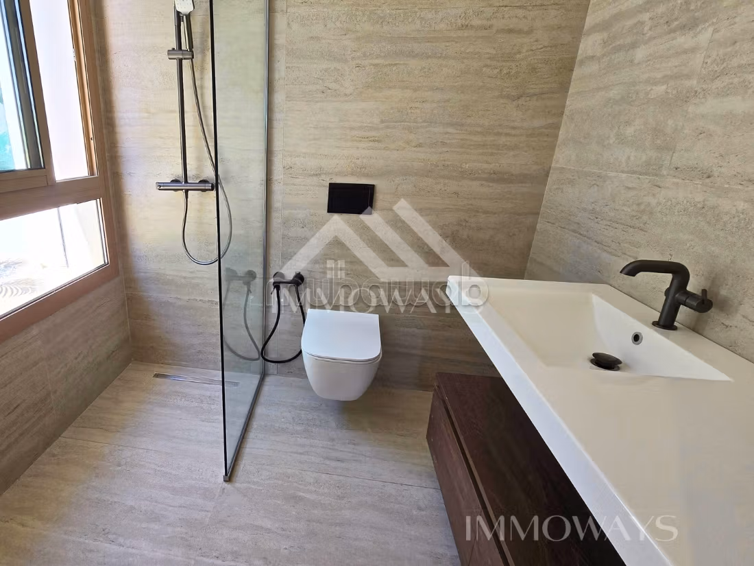 Duplex neuf avec piscine à Marsa Les Pins