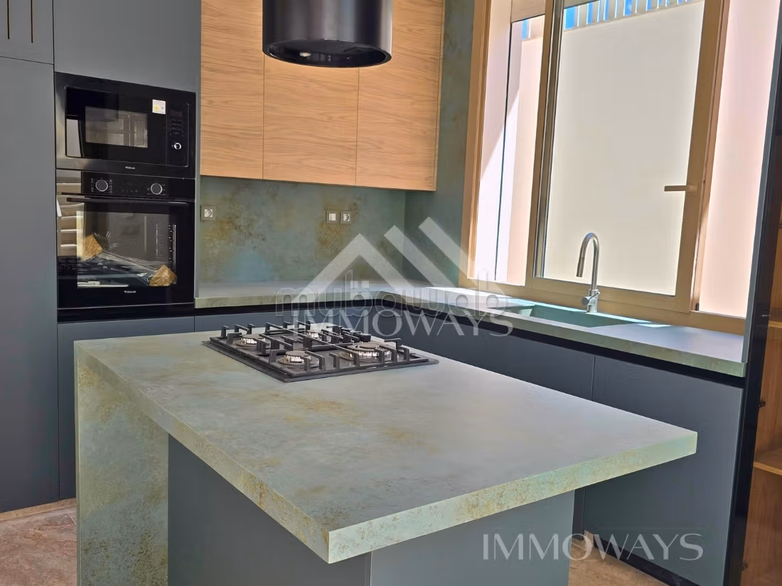 Duplex neuf avec piscine à Marsa Les Pins