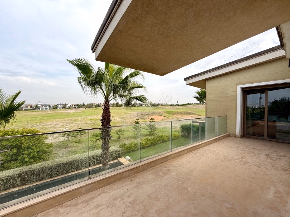 Golf Front Villa Without Overlook - Green City