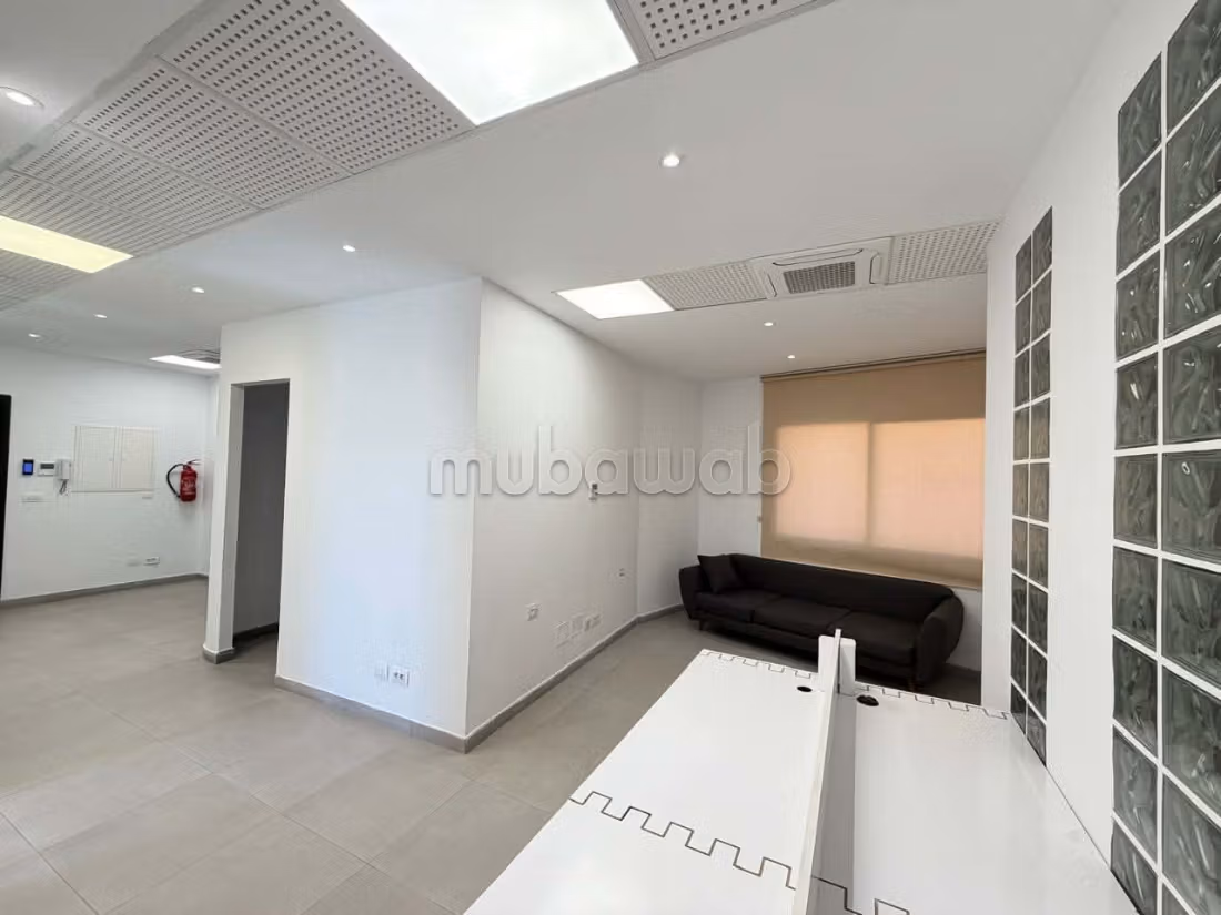 A louer 2 plateaux neufs 230 m² à Place Pasteur